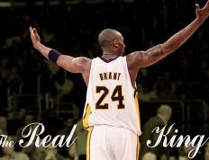 C罗迎来十五赛季出色发挥，中国队观众热烈欢呼！赛场气氛高涨